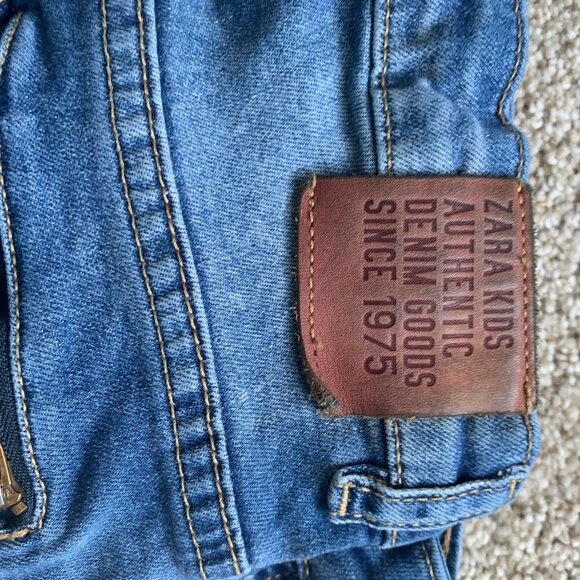 Zara Kids Authentic Denim Jeans W/ Zipper Pocket & Red Stitching Size 13/14 Blue - Picture 3 of 11